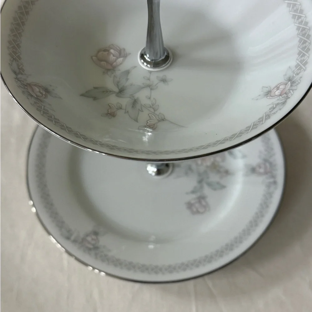 Noritake Silver and White Vanity Tray